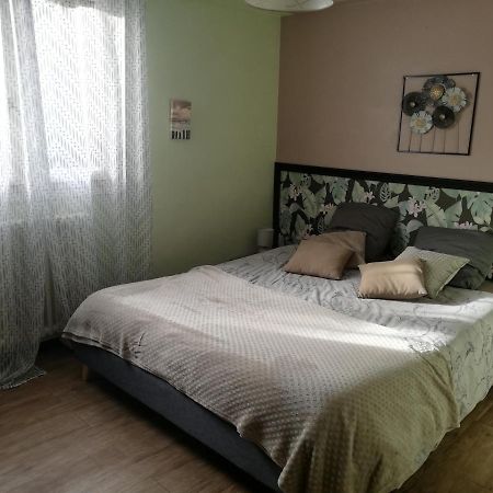 Appartement Leauma Гилестр Екстериор снимка